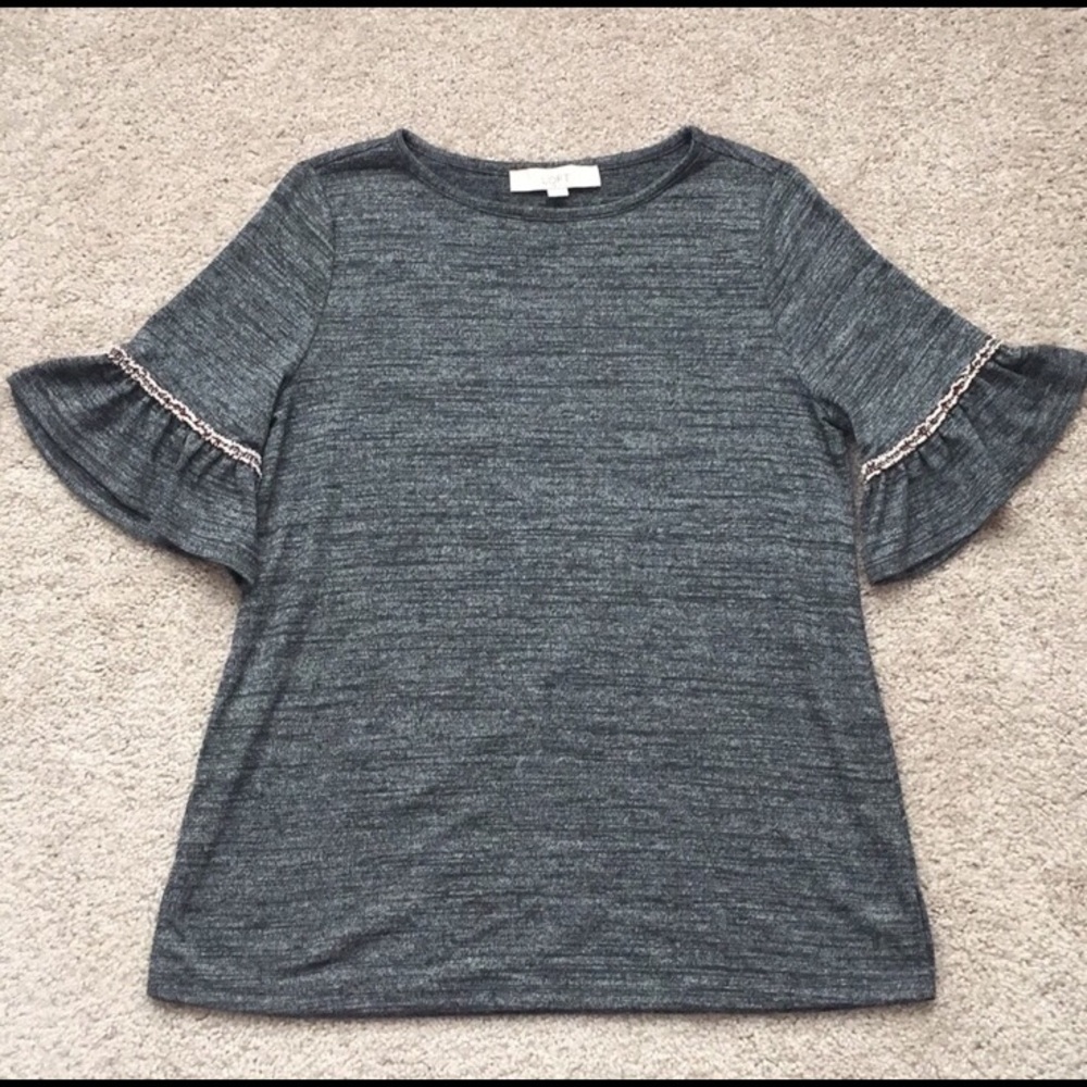 LOFT grey top